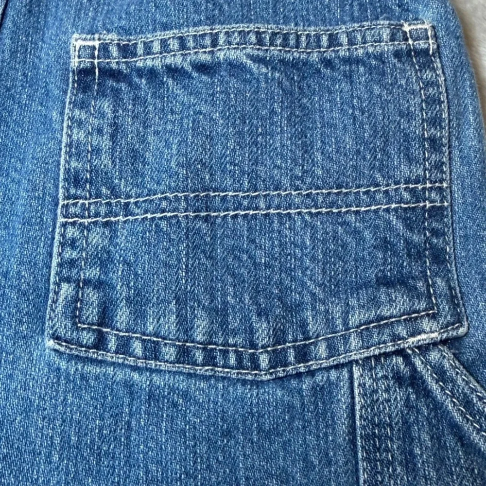 OshKosh Bgosh Toddler Size 24M Denim Bib Overalls Boys Blue Carpenter Snap Leg